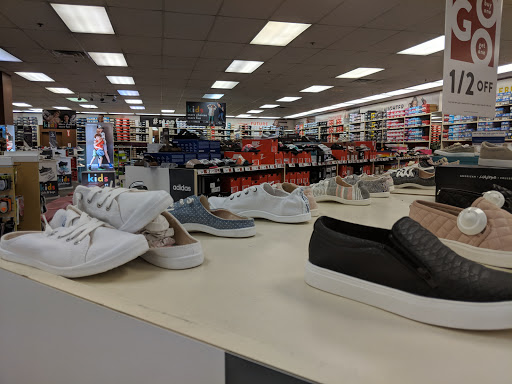 Famous Footwear - Grossmont Center